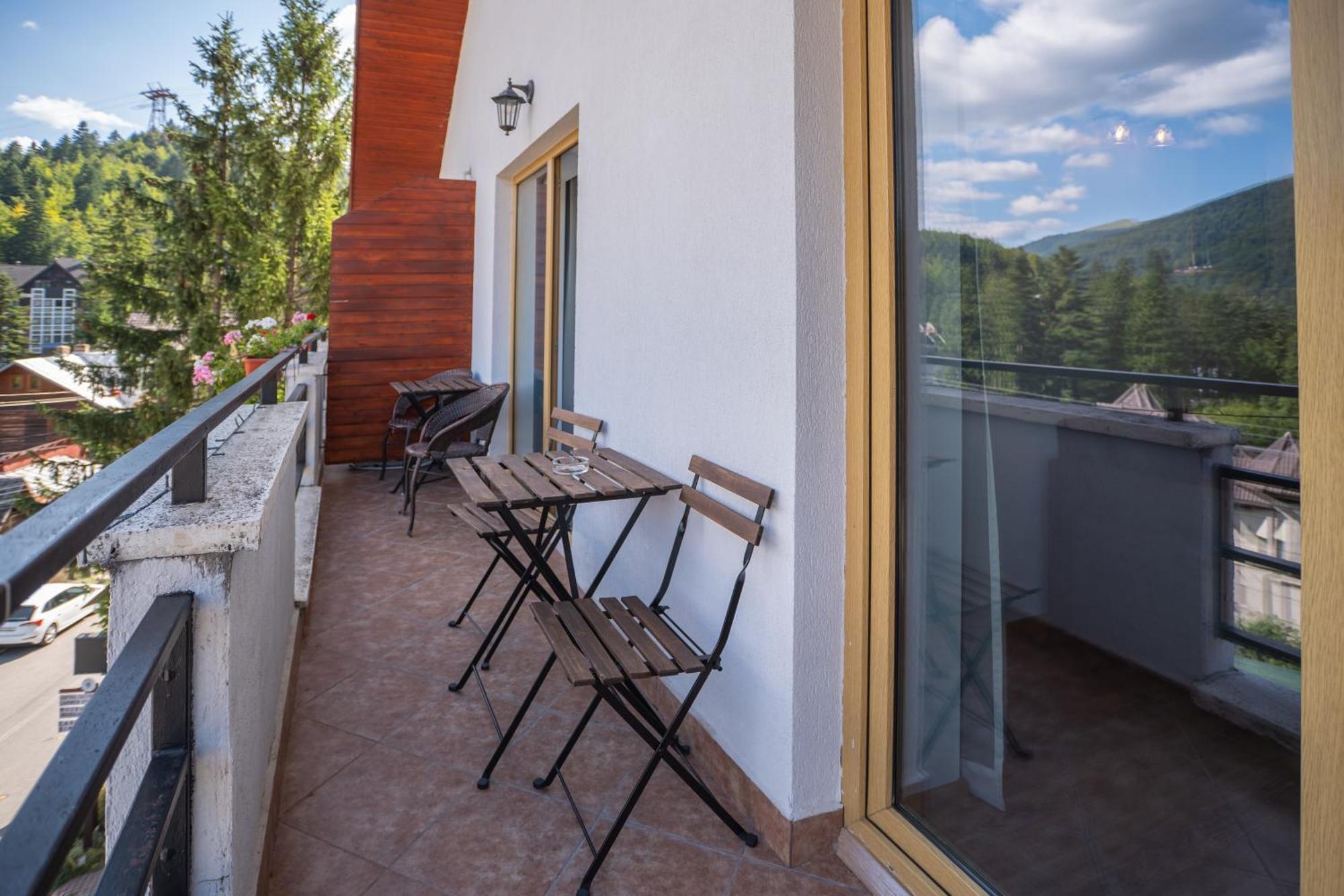 Opus View Hotel Sinaia Exterior foto