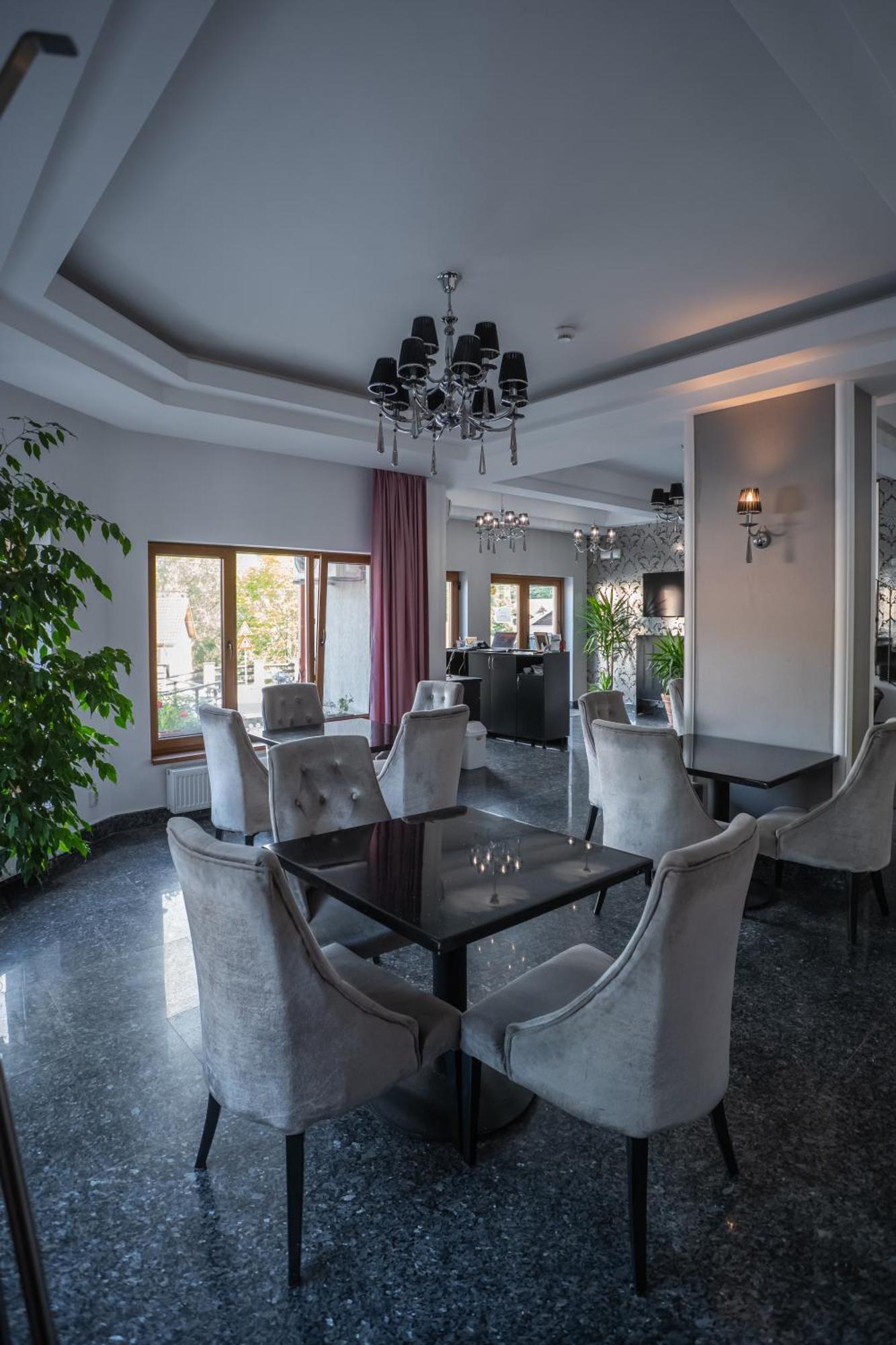 Opus View Hotel Sinaia Exterior foto