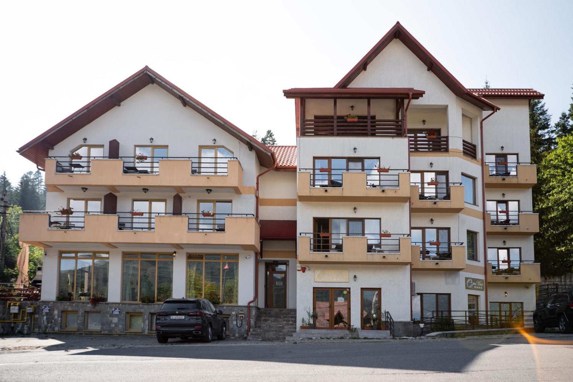 Opus View Hotel Sinaia Exterior foto
